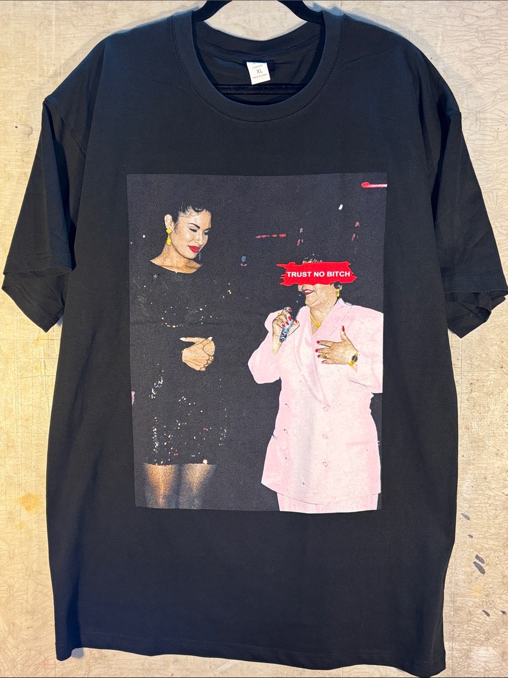 Selena “Trust no dog”
